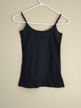 XS Amazon Essentials Black Top
